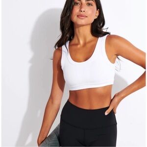 ALO YOGA NWT Wellness Bra szXS White